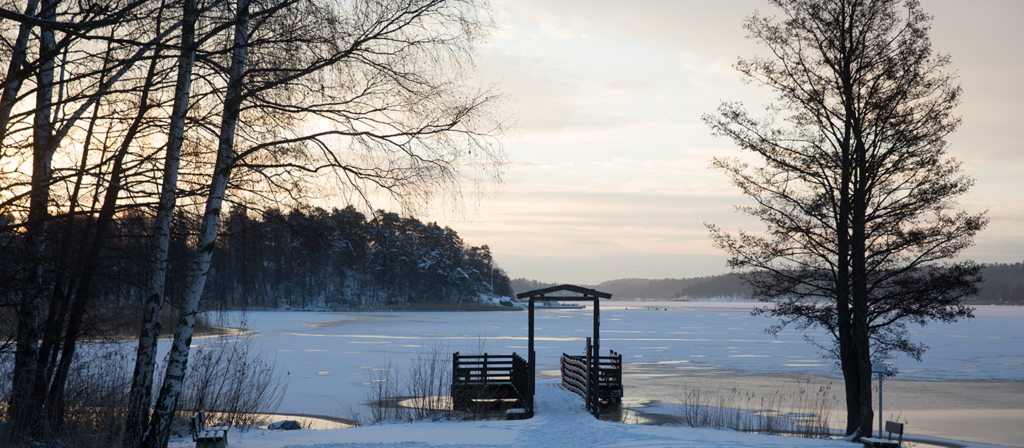 Bryggan Edsviken Vinter