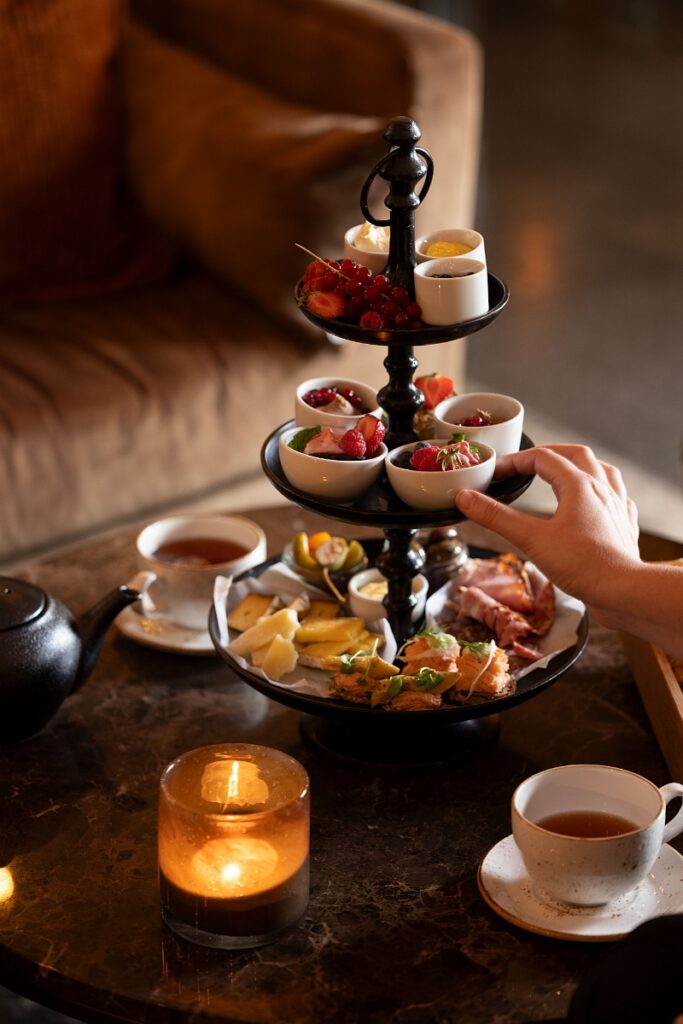 Afternoon tea fat